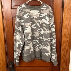 Camo sweatshirt